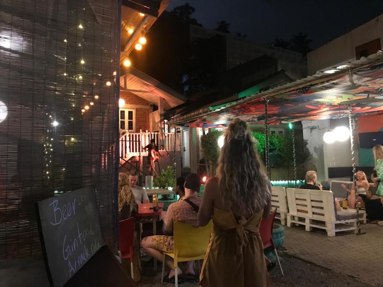 Hangover Hostels 미리사 외부 사진